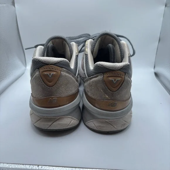 New Balance 990v5 "Moonbeam Silver" Casual Shoes Women's Size 10B W990MB5‎ - Picture 5 of 8